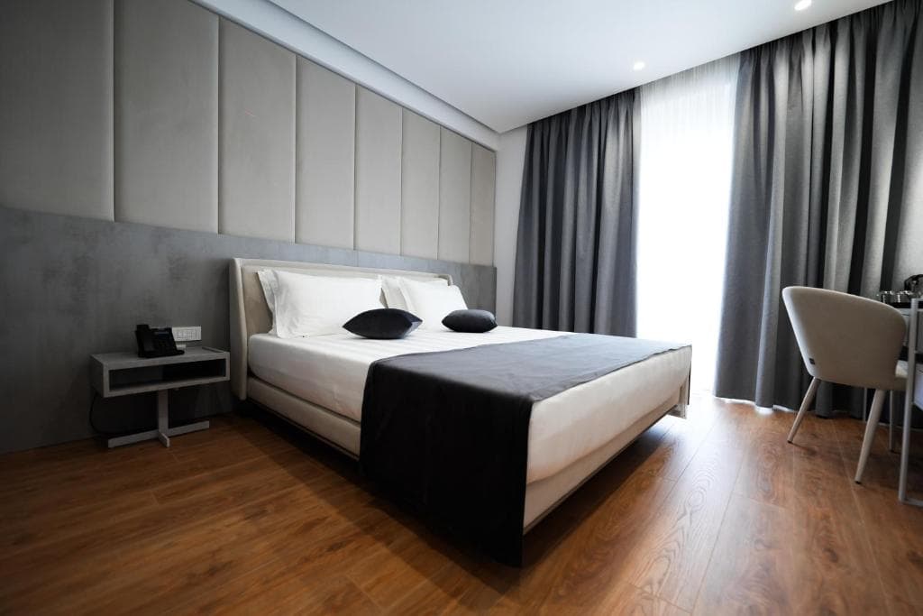 Naos Luxury Hotel - 36