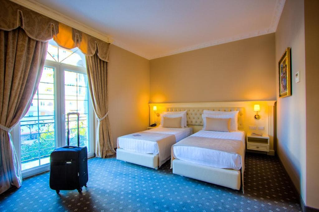 Hotel Boutique Lot - 25