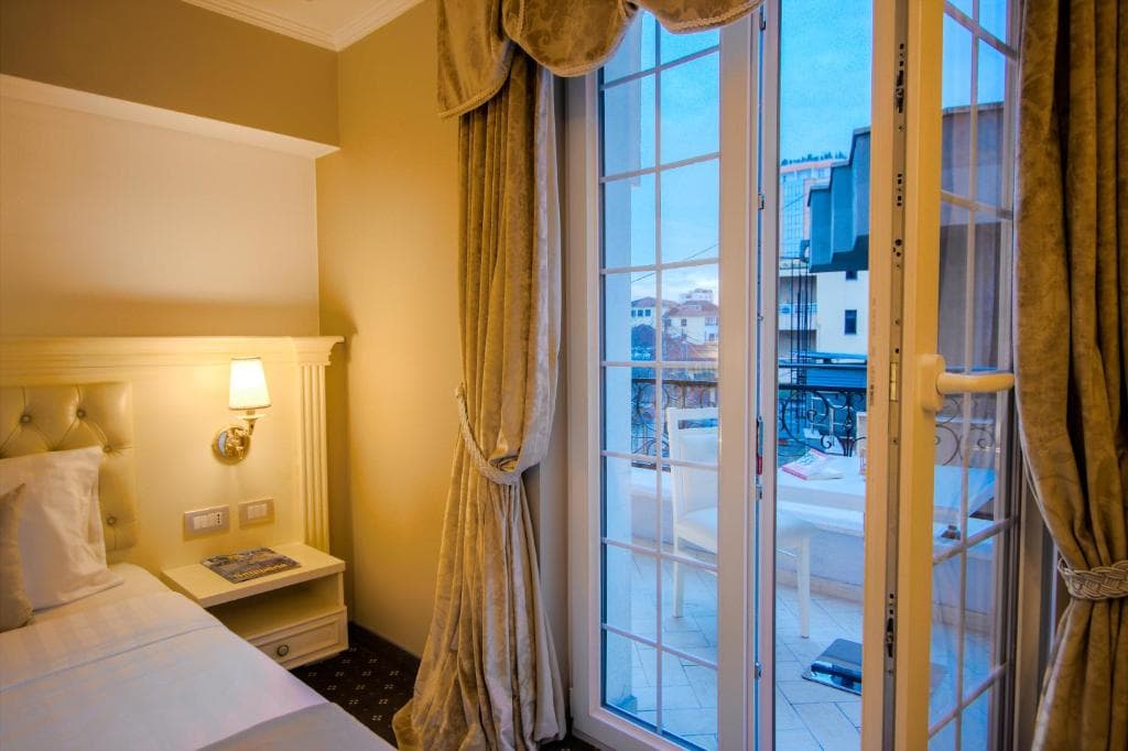 Hotel Boutique Lot - 44