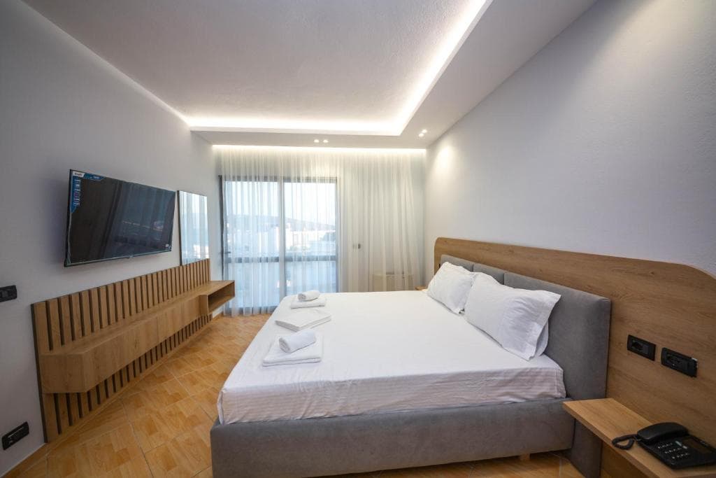 Hotel Sea Breeze - 26