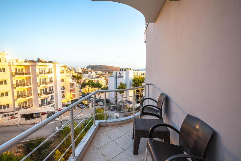 Hotel Sea Breeze - 30