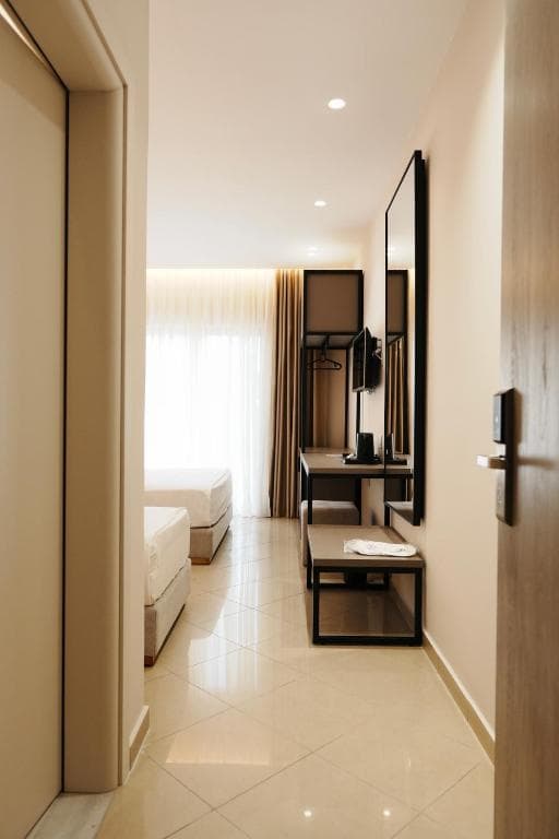 Mediterrane Hotel - 3