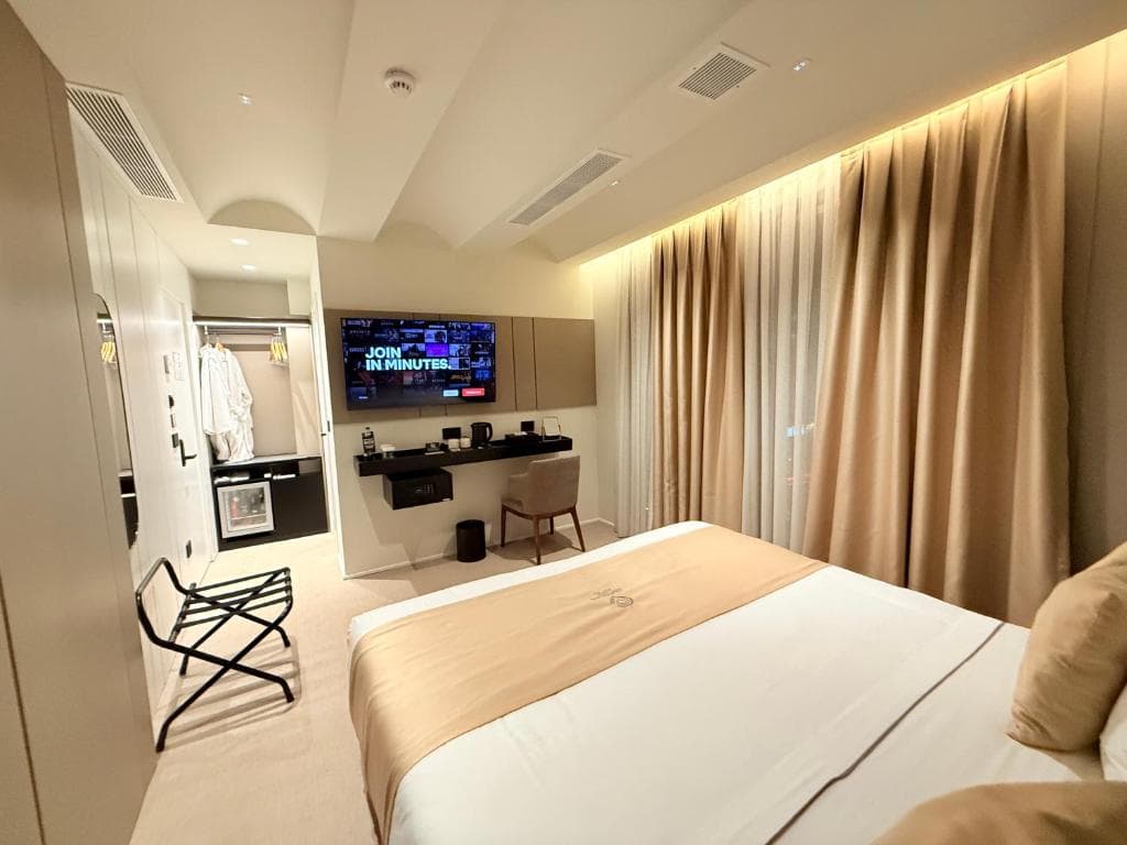 Hotel Central Inn - 2