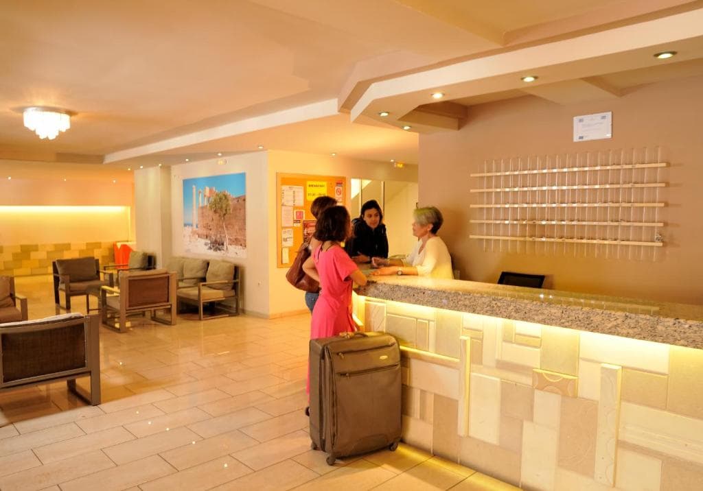 Carina Hotel - 2