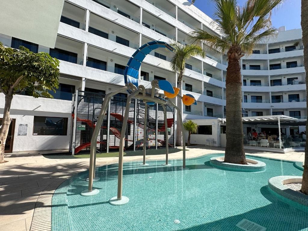 Ona Pearly Grey Hotel - 19