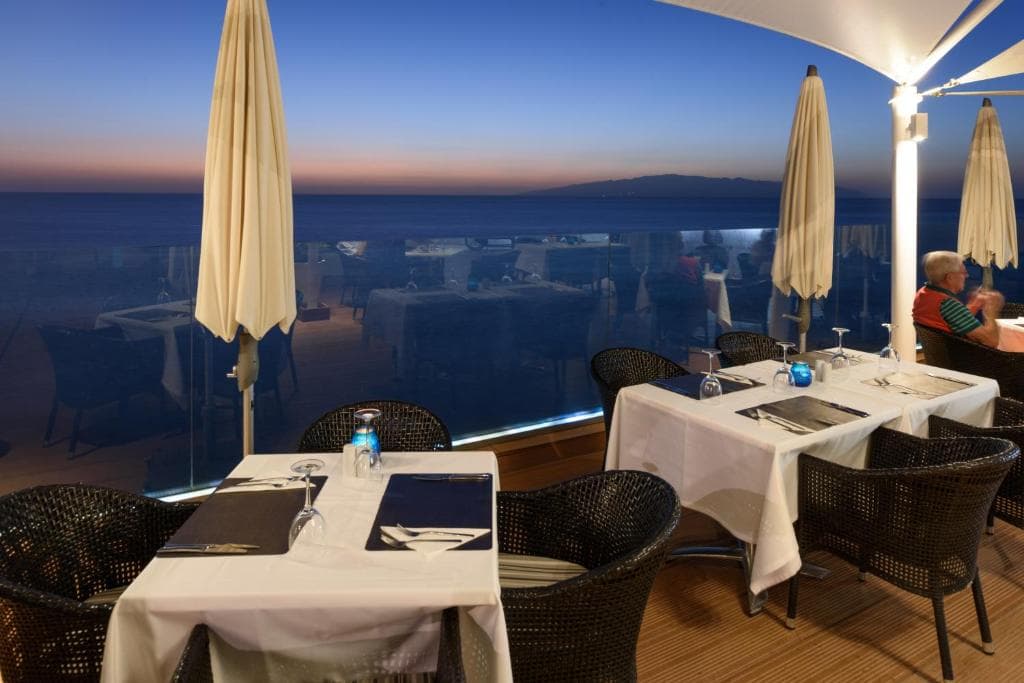 Ona Pearly Grey Hotel - 41