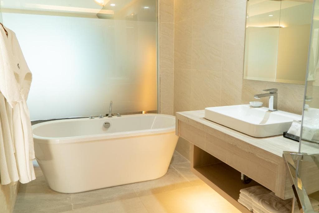 Amora Beach Resort Phuket - 21