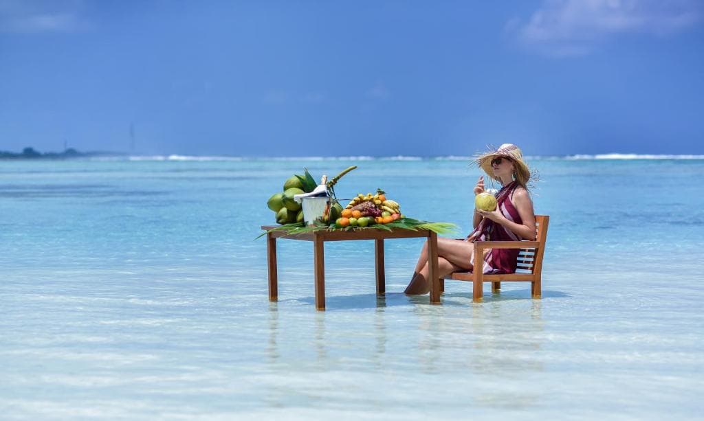 Adaaran Select Huduran Fushi Resort - 11