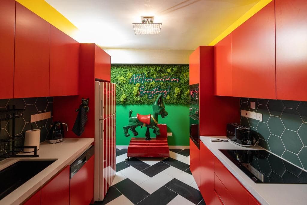 Castle Holiday Apartments - 2