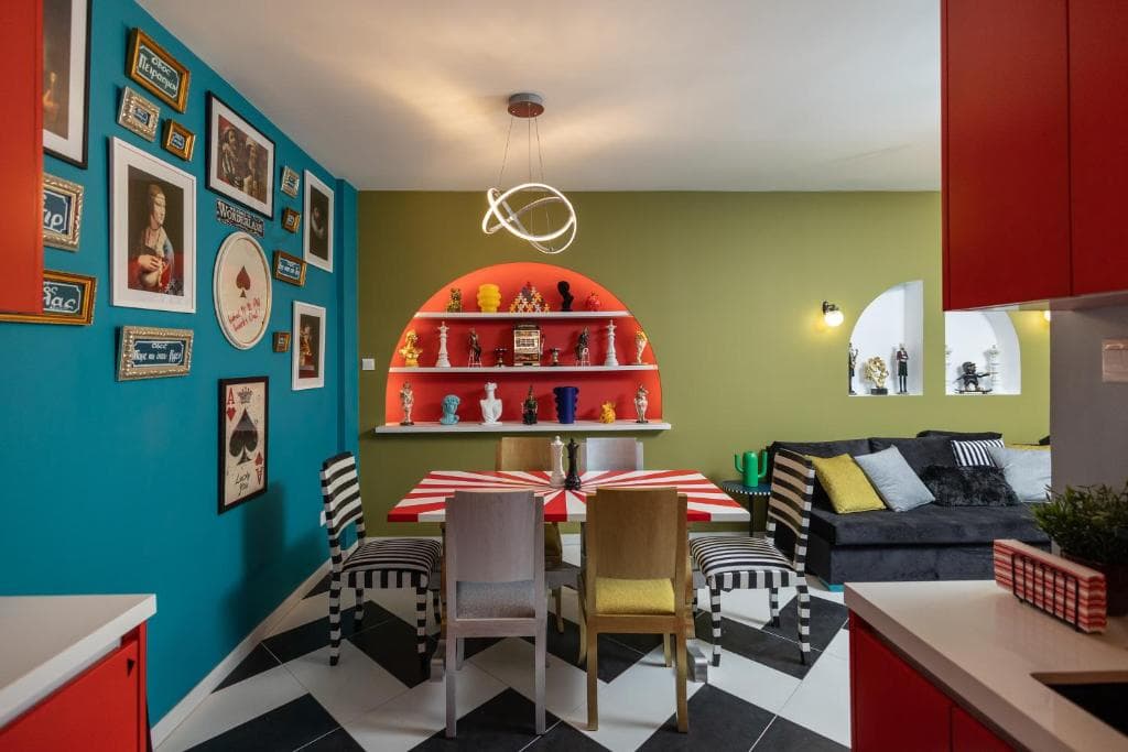 Castle Holiday Apartments - 13