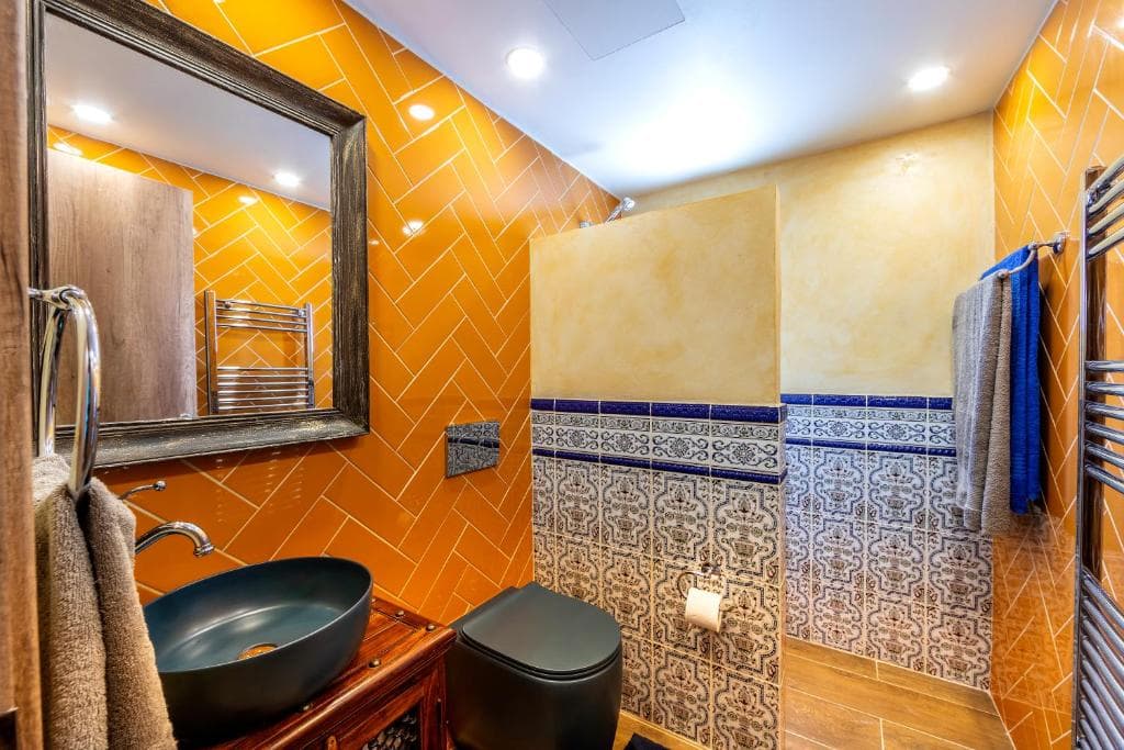 Castle Holiday Apartments - 37