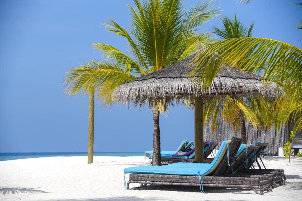 Constance Moofushi Resort - 6
