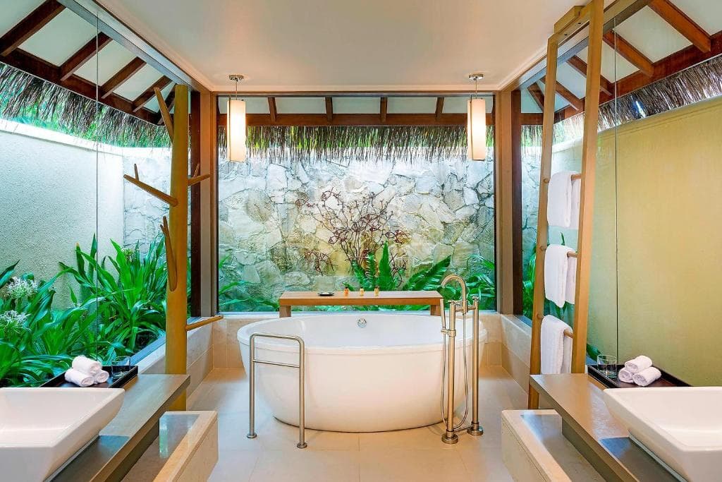 Sheraton Maldives Full Moon Resort & Spa - 45