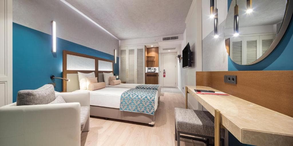 Charter Antalya - Trendy Side Beach Hotel - 16