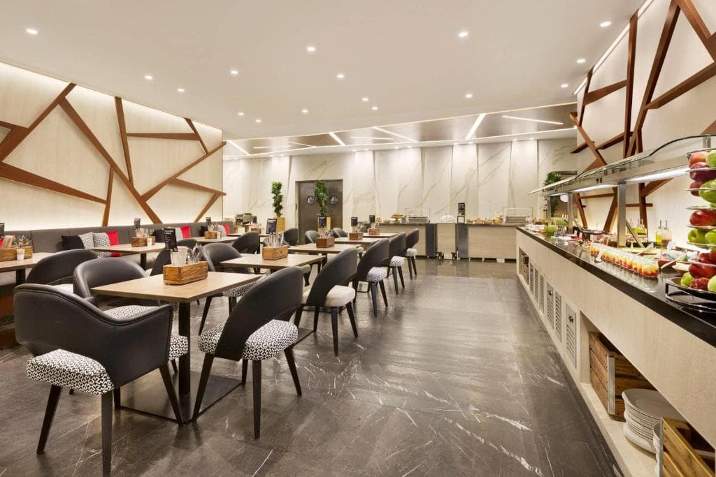 Hotel TRYP by Wyndham Dubai - 7