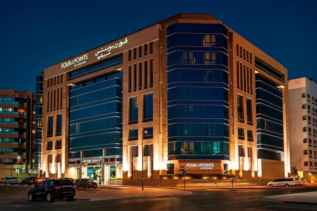 Charter Dubai - Hotel Four Points by Sheraton Bur Dubai