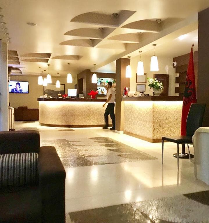 Hotel Ambasador - 5