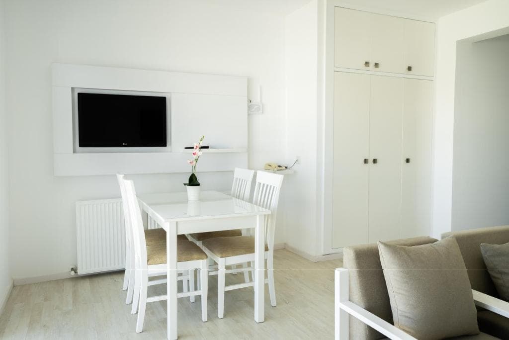 Liquid Hotel Apartments - 19