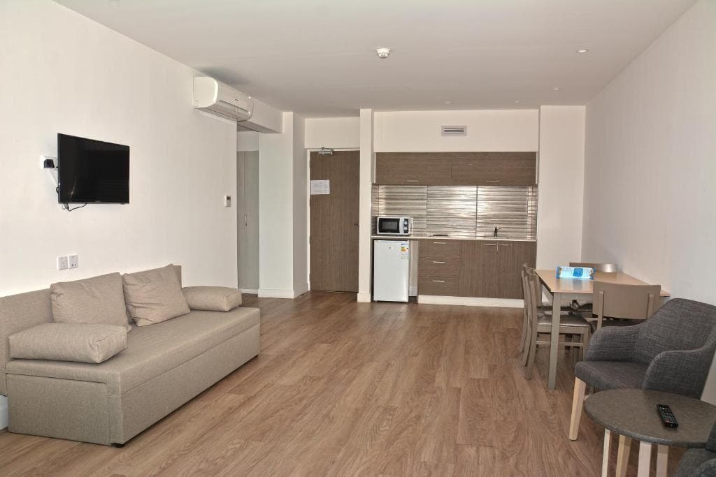 Melini Hotel Suites - 13