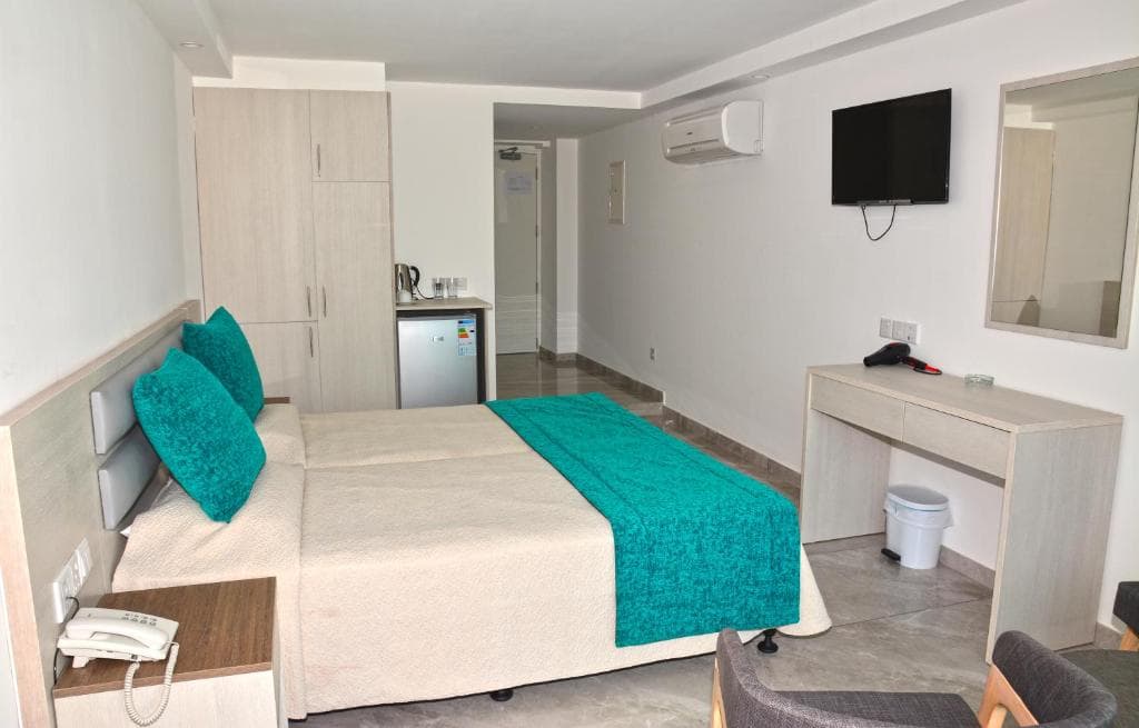 Melini Hotel Suites - 14