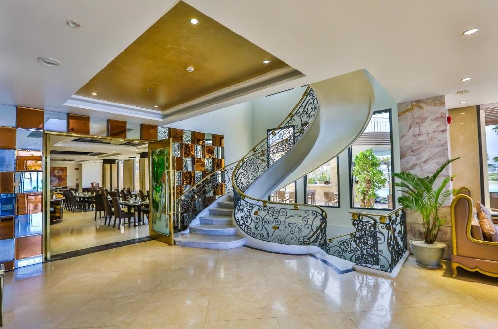 Holiday Beach Hotel Danang - 14