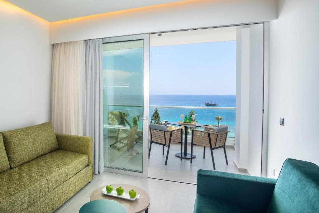 Hotel Cavo Maris Beach - 30