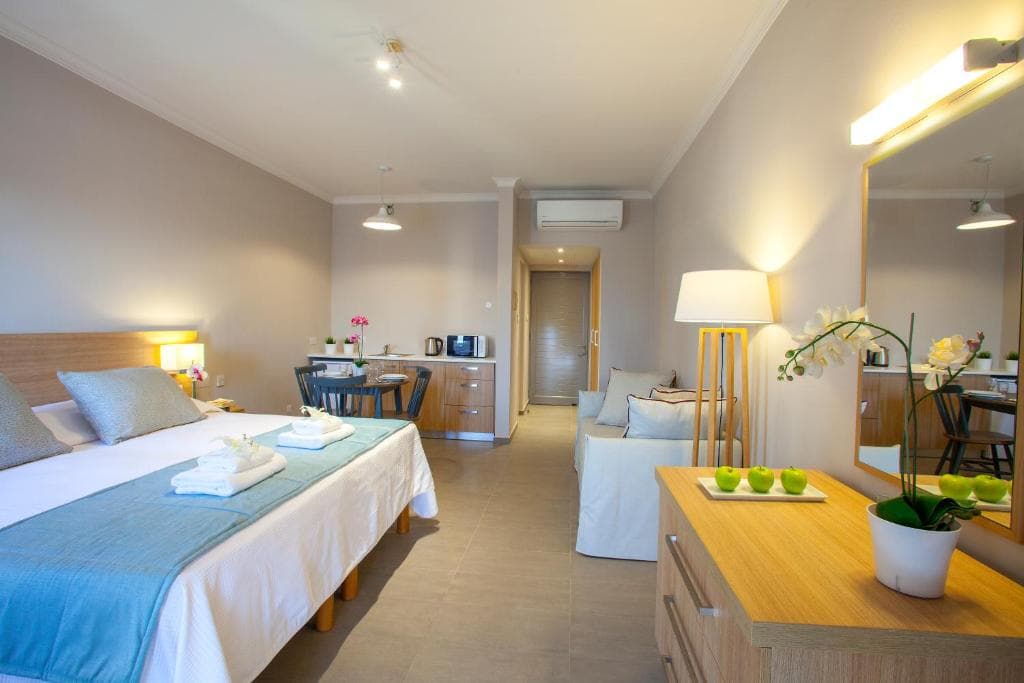 Louis St. Elias Resort & Waterpark - 32