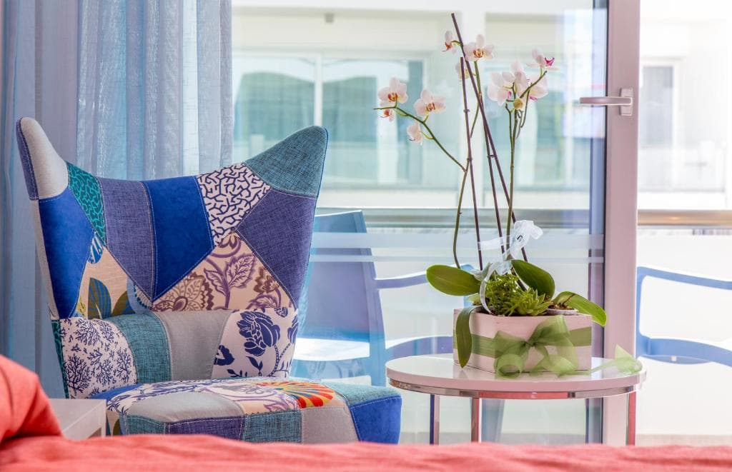 Hotel Nicholas Color - 5