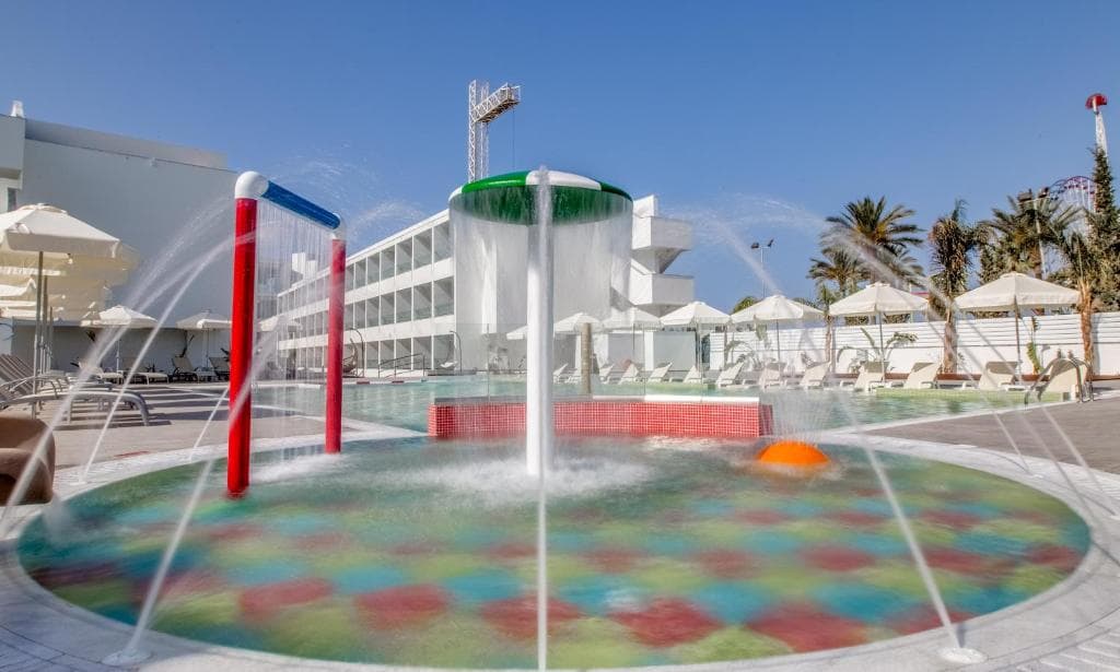 Hotel Nicholas Color - 21