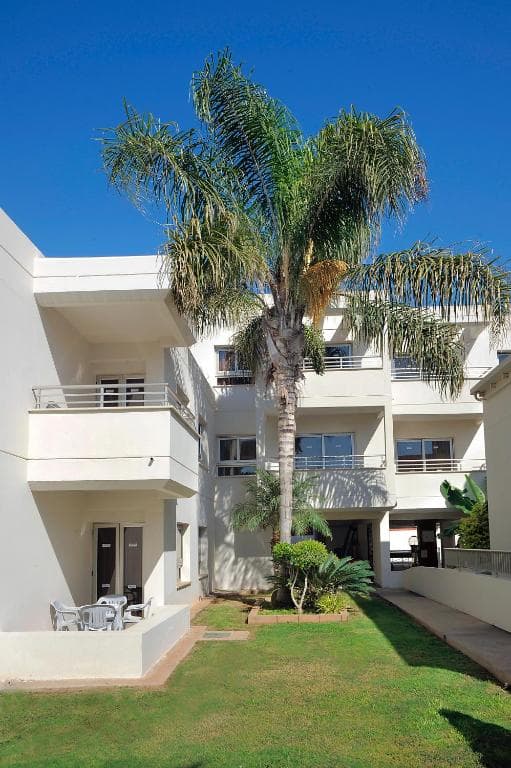 Hotel Euronapa Apartments - 12