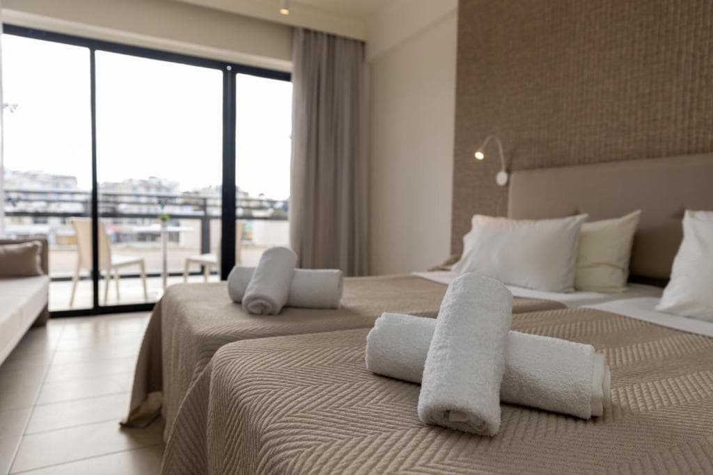 Hotel Venus Beach - 2