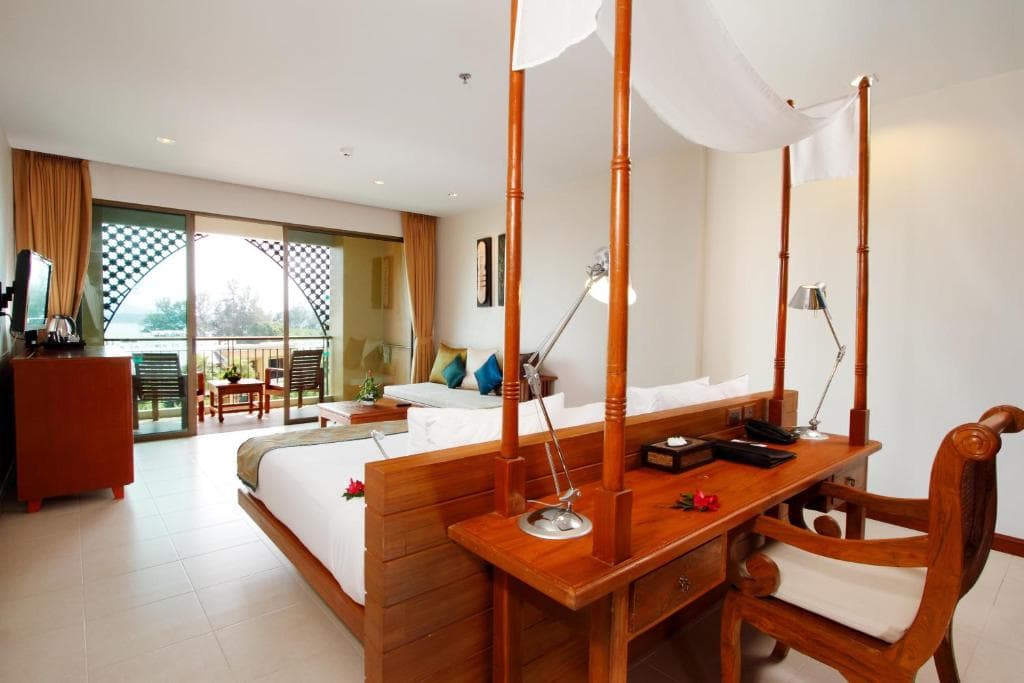 Rawai Palm Beach Resort - 7