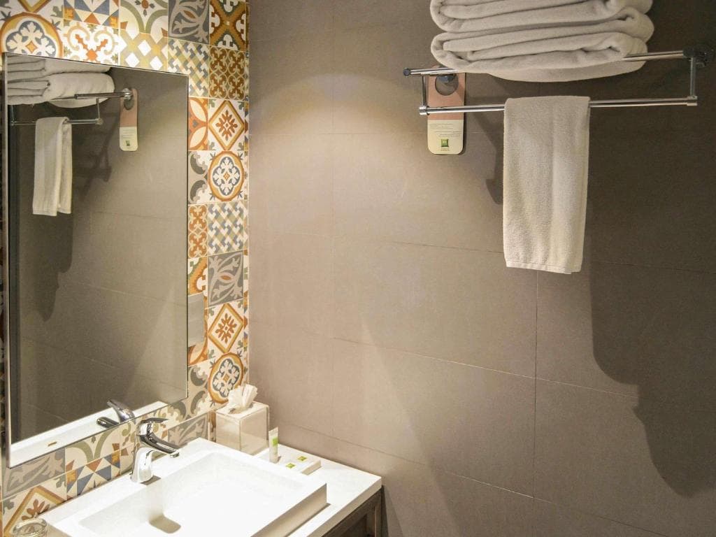 Hotel Ibis Styles Dubai Jumeira - 12