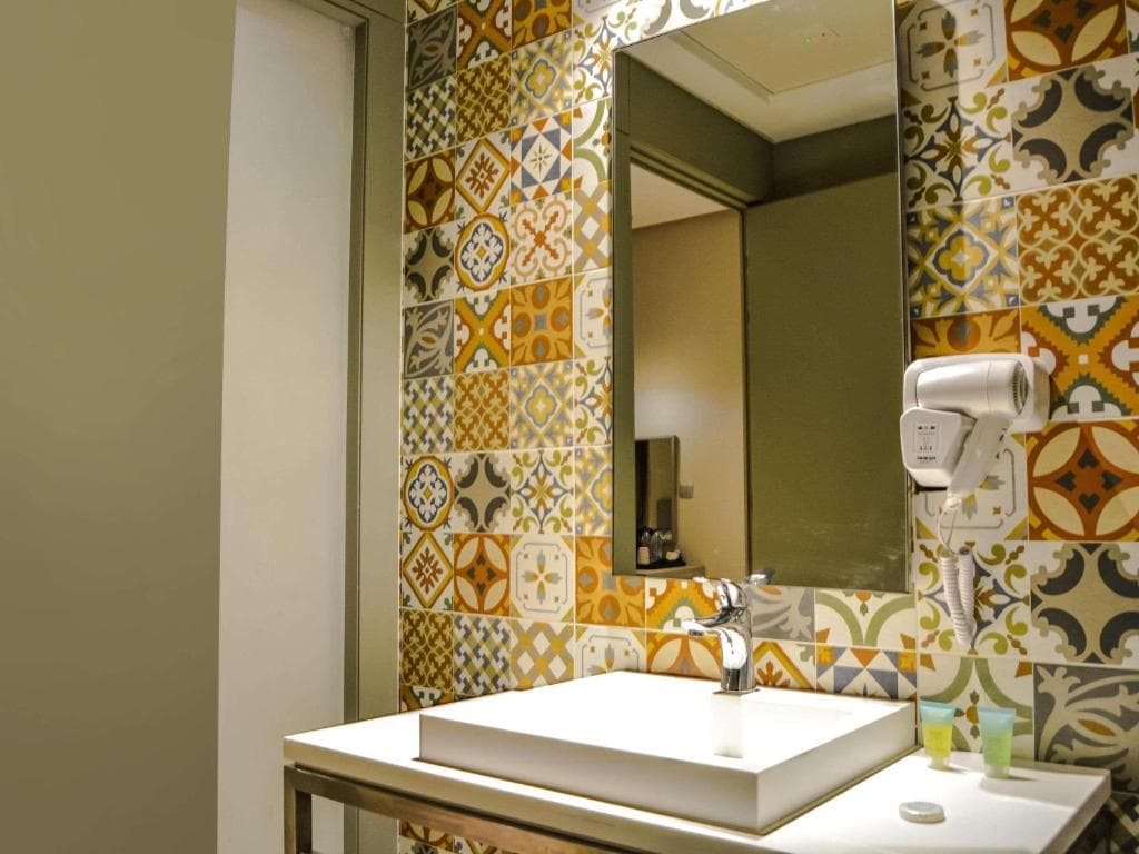 Hotel Ibis Styles Dubai Jumeira - 20
