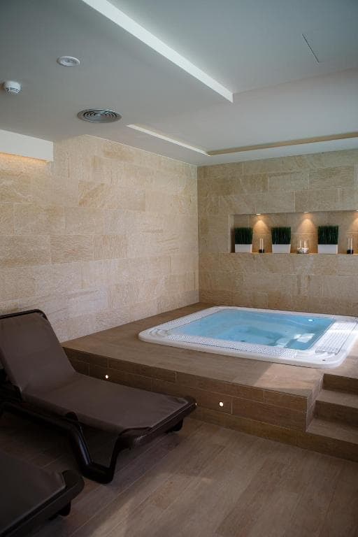 Hotel Helios - 14