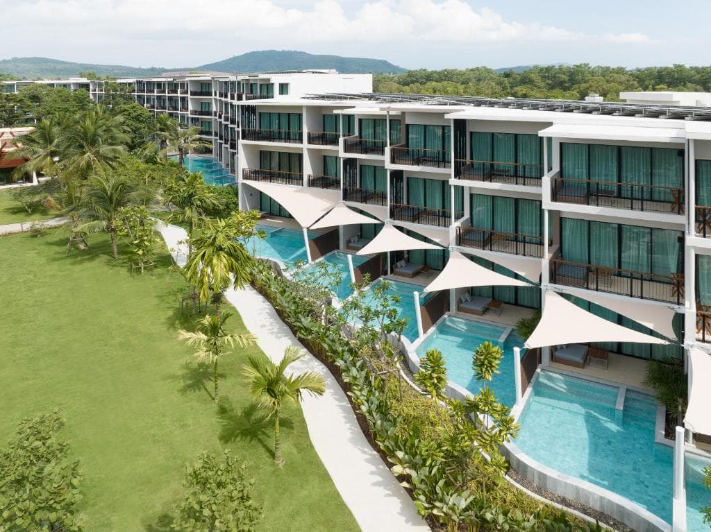 Le Méridien Phuket Mai Khao Beach Resort - 3