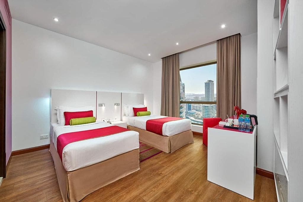 Hotel Ramada & Suites by Wyndham Dubai JBR - 8
