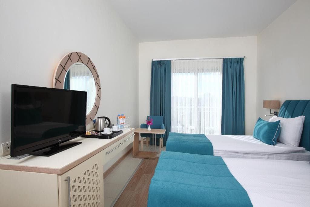 Mandarin Resort & Spa - 10