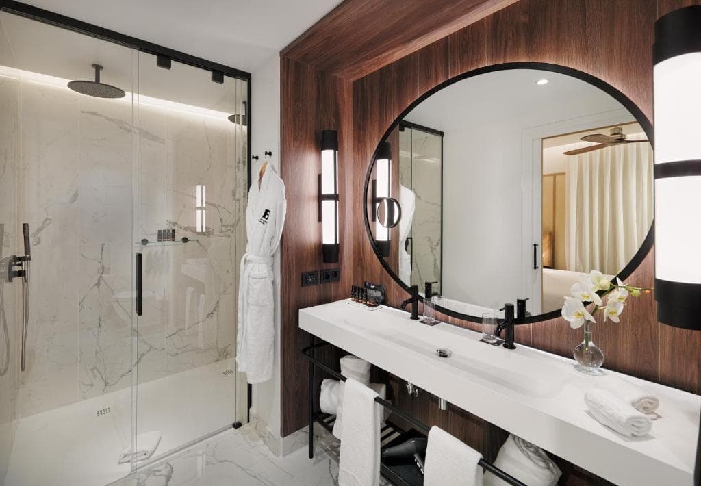 Hotel H10 Madison - 40