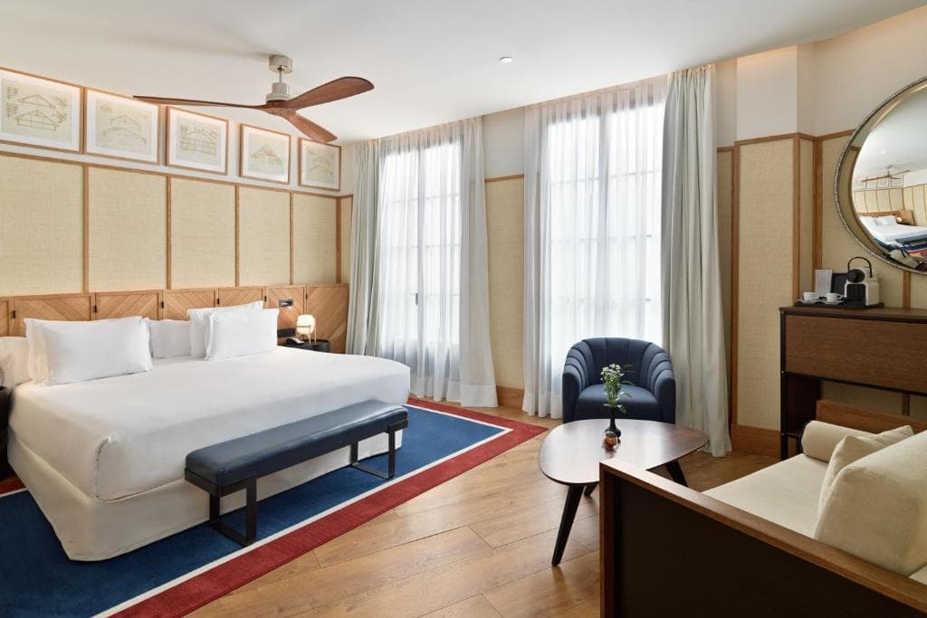 Hotel H10 Madison - 43