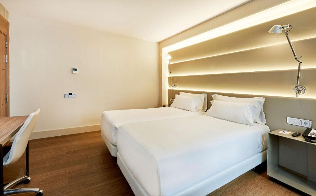 Hotel NH Sants Barcelona - 7