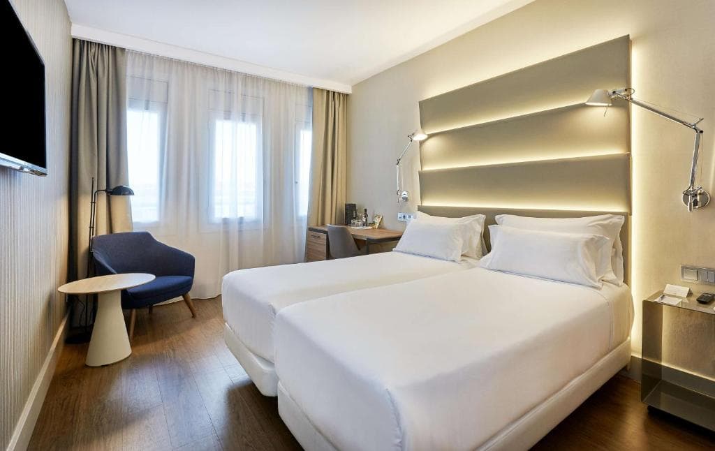 Hotel NH Sants Barcelona - 11