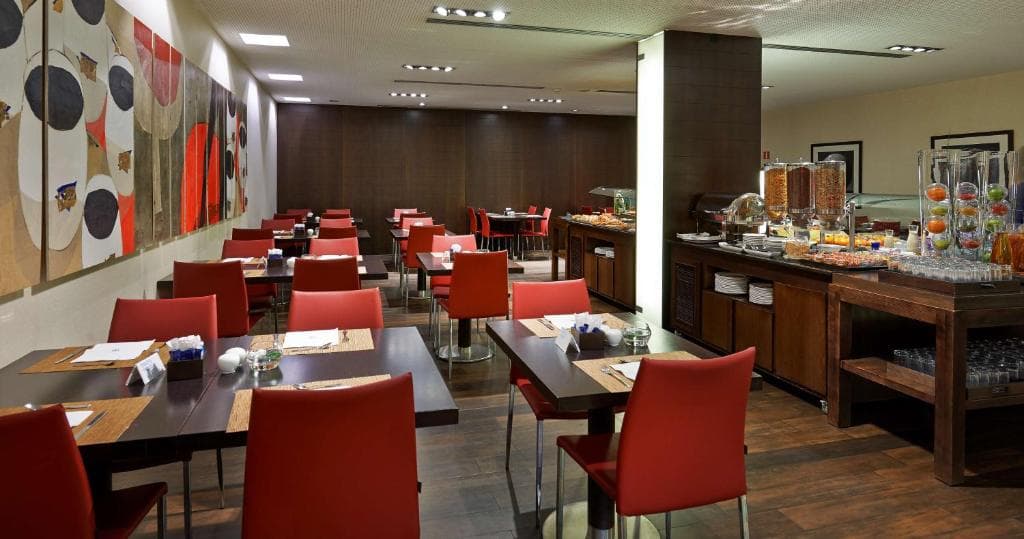 Hotel NH Sants Barcelona - 32