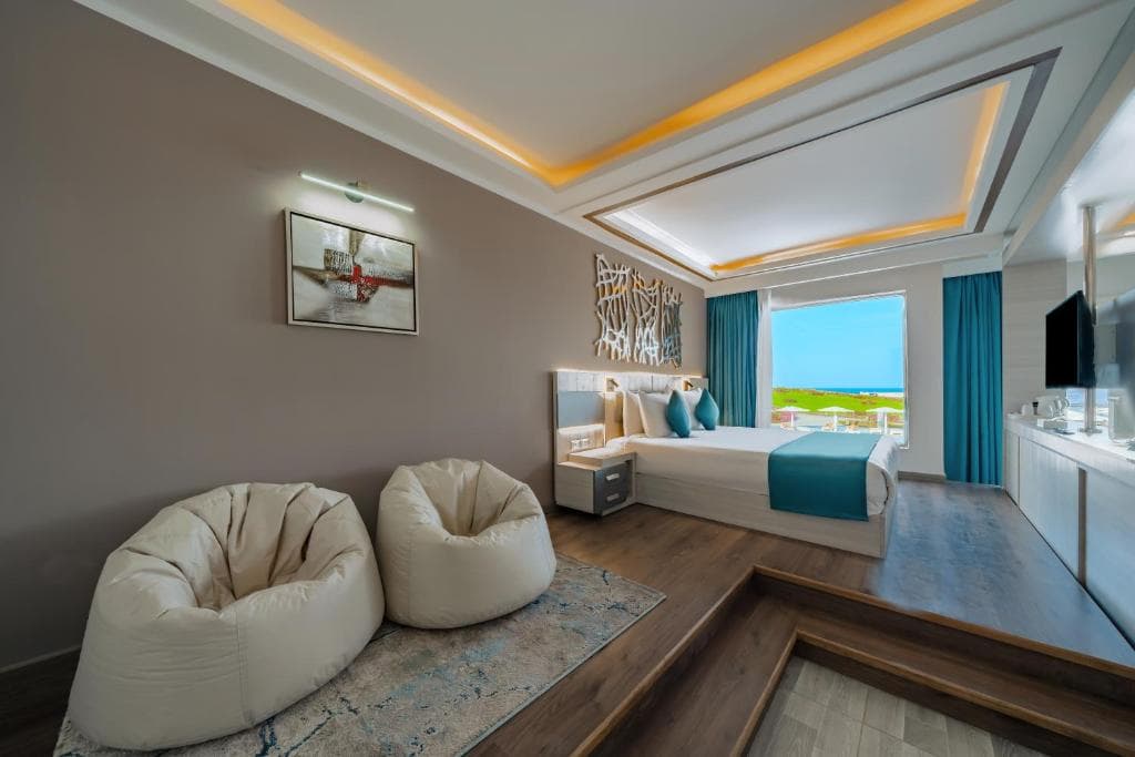 Sirena Beach Resort & Spa - 3