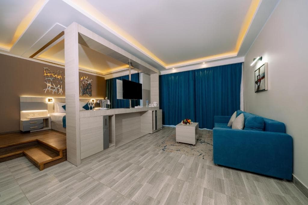 Sirena Beach Resort & Spa - 5