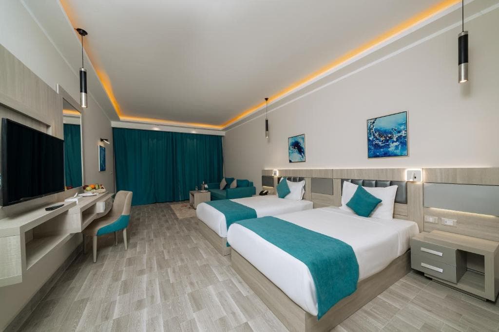 Sirena Beach Resort & Spa - 8
