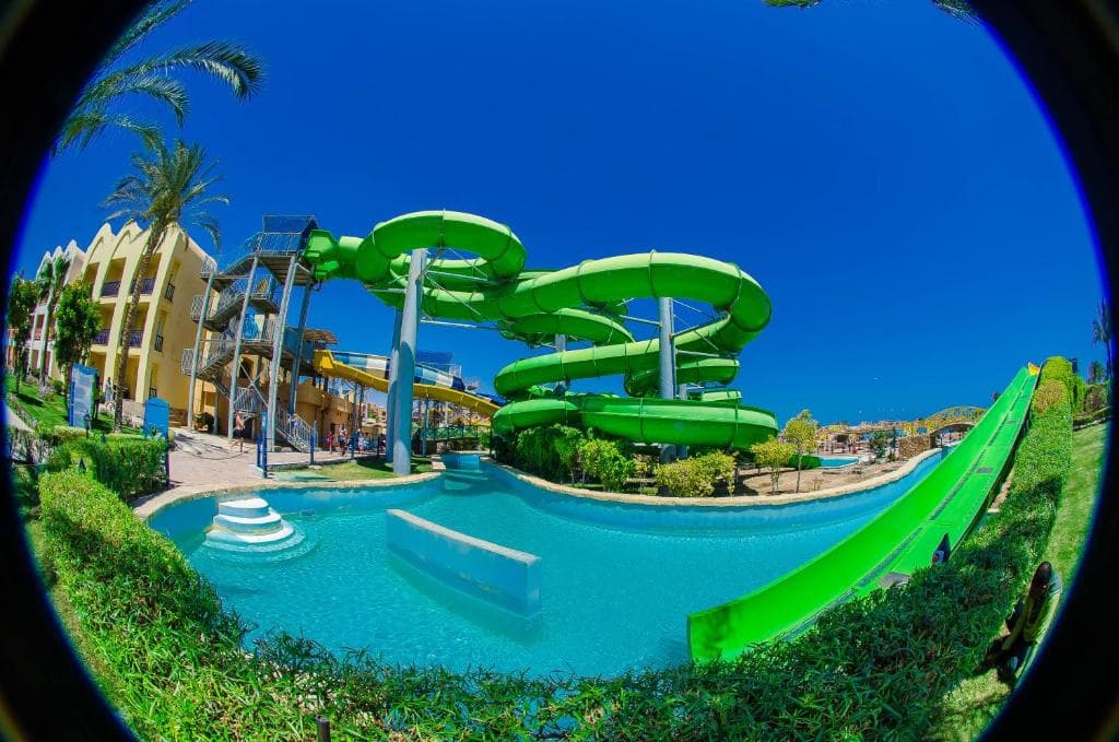 Titanic Aqua Park Resort - 11
