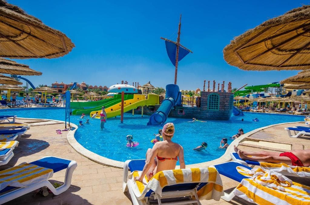 Titanic Aqua Park Resort - 14