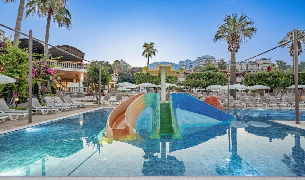 Justiniano Deluxe Resort - 7