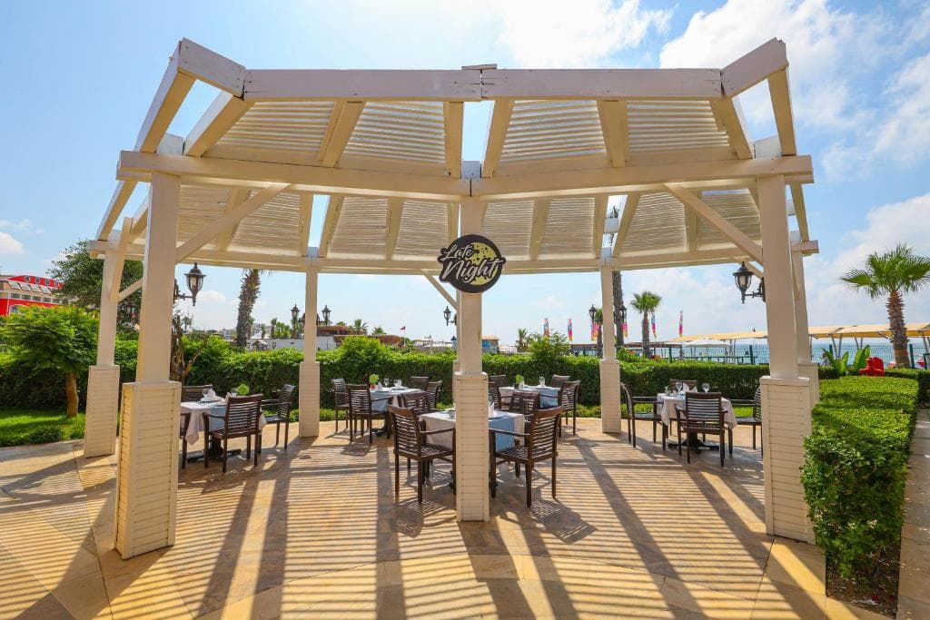 Crystal Family Resort and Spa - 23